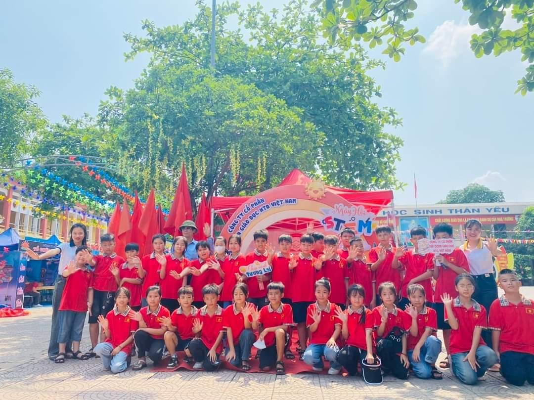 1b720f7cfbc85a9603d9140(1)